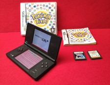 NINTENDO DS i POKEMOIN DIAMANTE VIDEOGIOCO VINTAGE CONSOLE NO GAME BOY GEAR C64