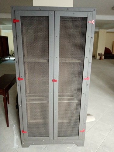 Credenza