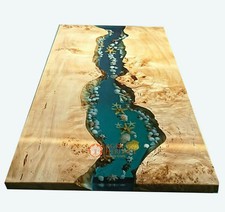 Bellissimo tavolo da pranzo in