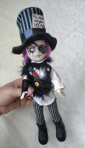 Rare living dead dolls - living,