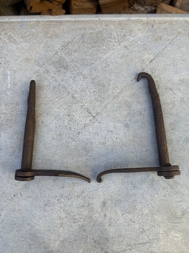 Coppia antichi ganci - antichi, di