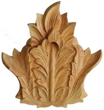 Centrotavola/piedimento/testie