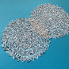 2 centrini antichi merletto ad ago armeno 21 cm colore avorio