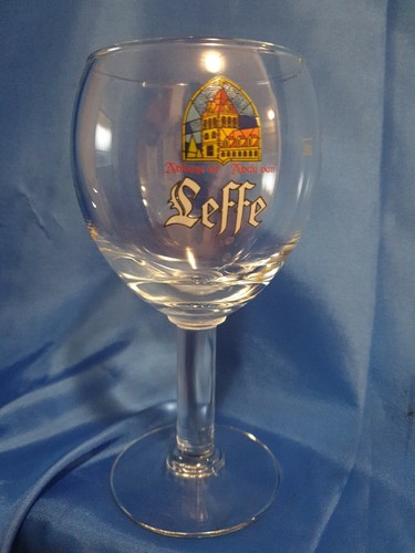 Bicchiere calice birra - birra, leffe