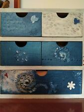 Cassettiera In Legno Dipinta A Mano