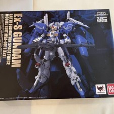 Bandai gundam model kit - ex-s,