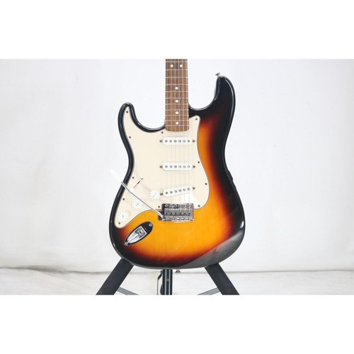 Fender standard - fender,