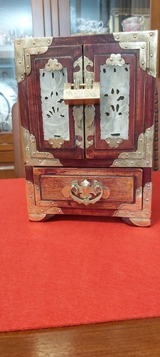 Portagioie cinese legno di - in,