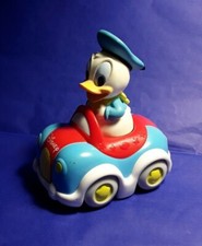 "CLEMENTONI", Paperino con auto (macchina) "Disney", dimensioni 8 x 11 cm.