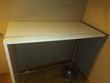 Tavolo Ad Isola Con Piantana