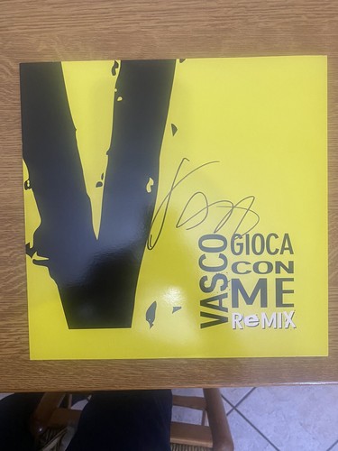 Vasco rossi gioca con - vasco,