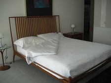 Letto Bed SOUTH WAY cherry-wood by CECCOTTI designer C.PILLET