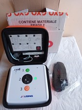 DEFIBRILLATORE SEMIAUTOMATICO