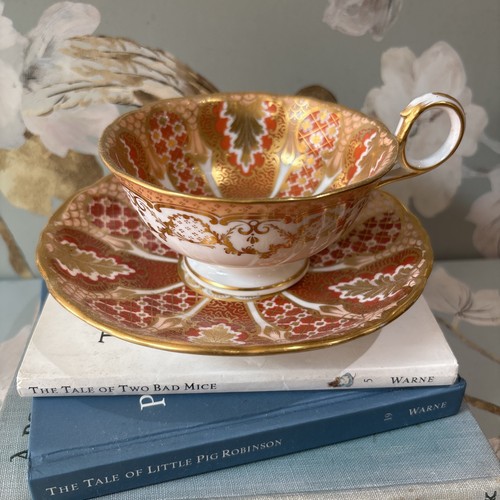 Antica tazza tè - tè, piattino