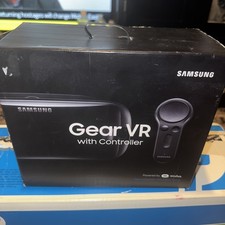 Cuffie Samsung Gear VR Powered By Oculus in scatola con controller