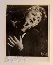Photographie avec dédicace autographe de la chanteuse Edith Piaf  1960ca