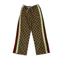 Nuovissimo con etichette