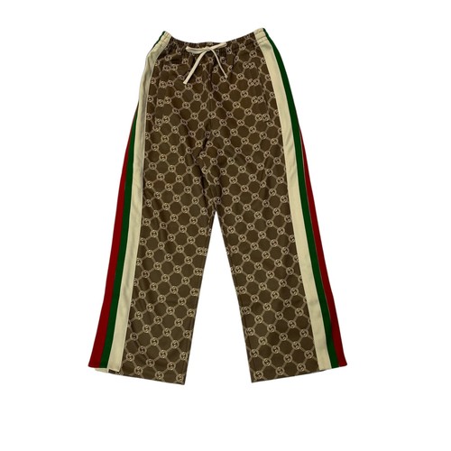 Nuovissimo con etichette