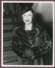 FAY WRAY Luxurious Coat