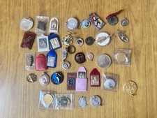 LOTTO 36 PINS SPILLE MEDAGLIETTE VARIE RELIGIOSE VOTIVE QW