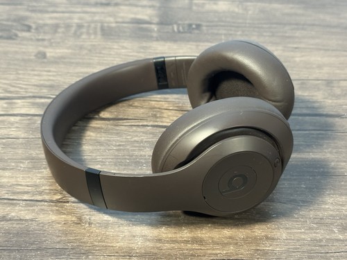 Beats dre studio pro - beats, dr.