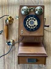 Telefono da parete in legno