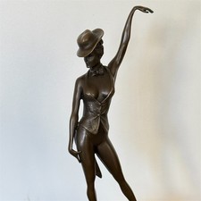 Statua donna bronzo scultura