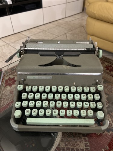 Macchina scrivere hermes - da,