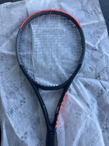 Wilson clash 100 - 100, tour