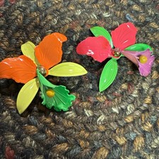 Spilla fiore fluorescente X2