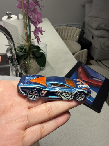 Hot wheels acceleratore teku - hot,
