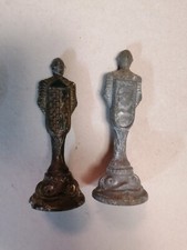 antichi scacchi n.2 pezzi in metallo accetto proposte