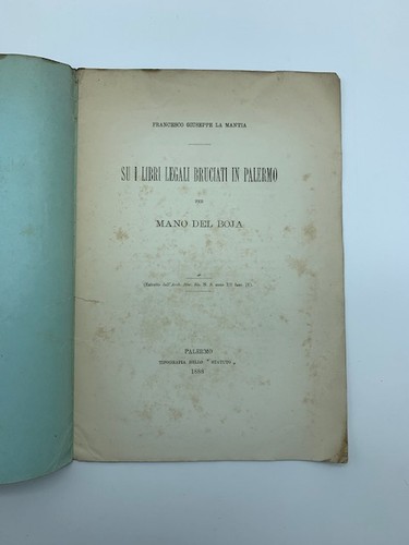 Libri legali bruciati in - i,