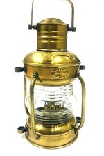 Lanterna lampada ad olio in