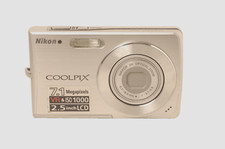 NIKON COOLPIX 5200  (parti di
