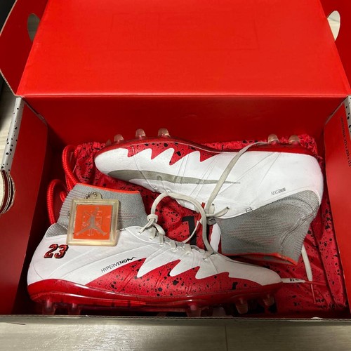 Nike 5us hypervenom - 5.5us,