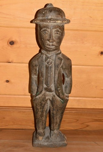 Antica statua colonista