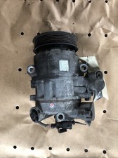 COMPRESSORE A/C VOLKSWAGEN Polo 4° Serie 6Q0820803D Benzina 1400 Anno  0109