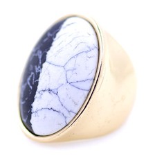 Anello in pietra bianca e nera stile gotico yin yang, più misure