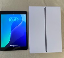Apple iPad 7a gen. 32GB, Wi-Fi, 10.2" condizioni perfette doppio regalo
