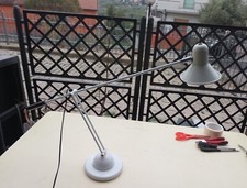 Lampada Da Tavolo Orientabile 