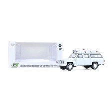 1983 Chevrolet Suburban K20 Custom Deluxe Ambulanza ** Greenlight Hobby 1:64
