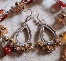 ORECCHINI FATTI A MANO ALL'UNCINETTO CON Cristalli Colore Champagne 