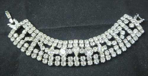End vintage prong set - hi,
