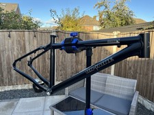 NOS On One Scandal MAI COSTRUITO imperdibile misura piccola telaio alluminio ruota 26 pollici