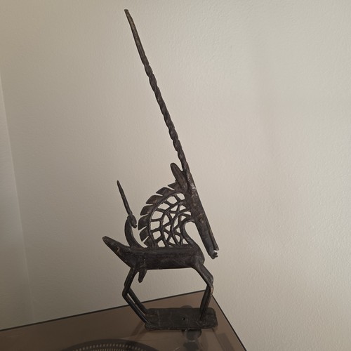 Statua scultura antilope