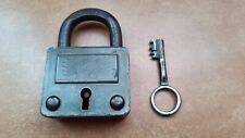 Antico lucchetto Burg in ferro funzionante con chiave fine 800 o inizio 900