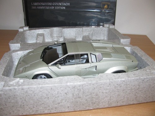 Autoart lamborghini - 1:18,