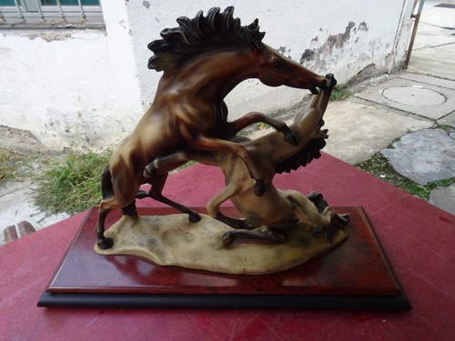 Scultura vintage con cavalli - con,