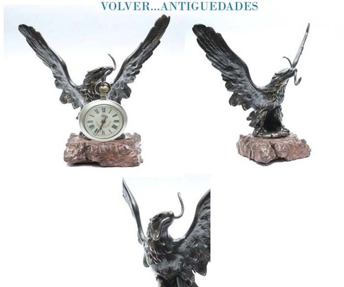 Rara vecchia aquila caccia